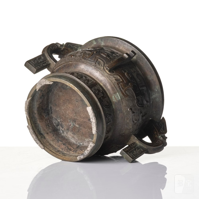 An archaistic bronze vessel, - 图6